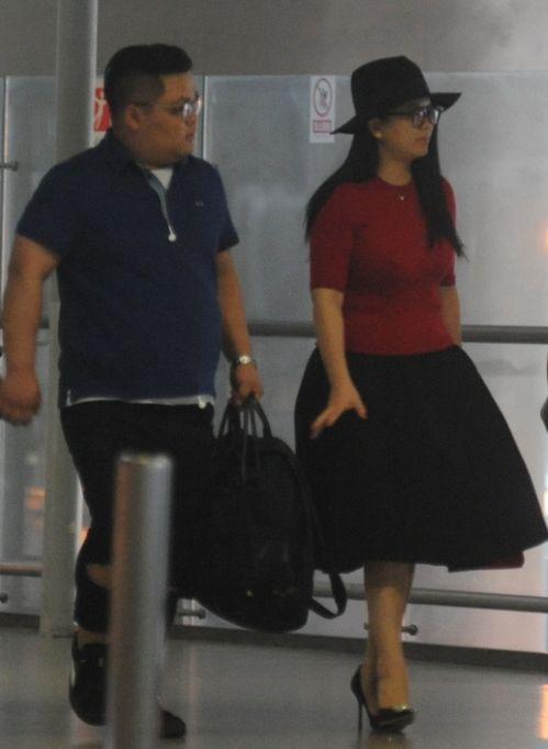 男的女的吃瓜群众视频,视频内容引发全民热议