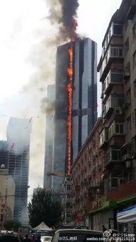 万达二楼吃瓜事件视频,一场引发热议的“瓜田”风波