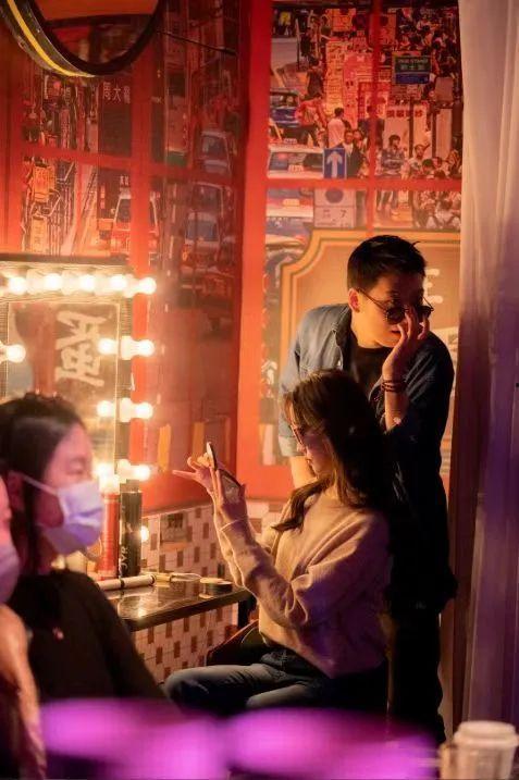 吃瓜看戏逛车圈视频,吃瓜看戏，揭秘汽车圈幕后故事