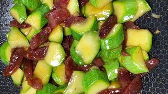 西葫芦瓜好不好熟吃呢视频,轻松掌握烹饪技巧