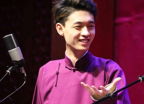 现场吃瓜秦霄贤视频,揭秘秦霄贤的趣味瞬间