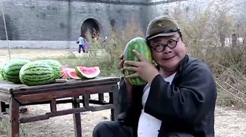 吃瓜不给钱搞笑视频,搞笑视频笑翻天！