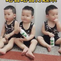 婴儿吃瓜的视频文案,萌态百出，甜蜜满满